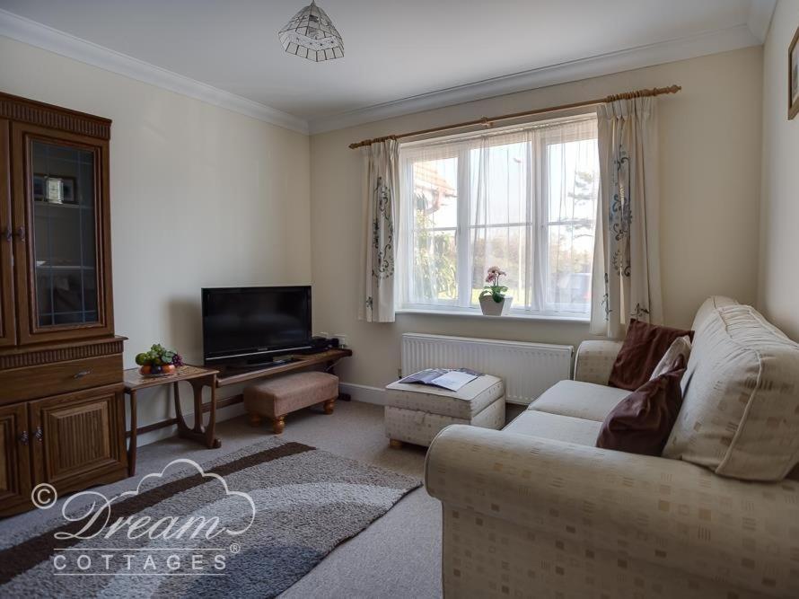 Bridge Apartment Уэймут Экстерьер фото